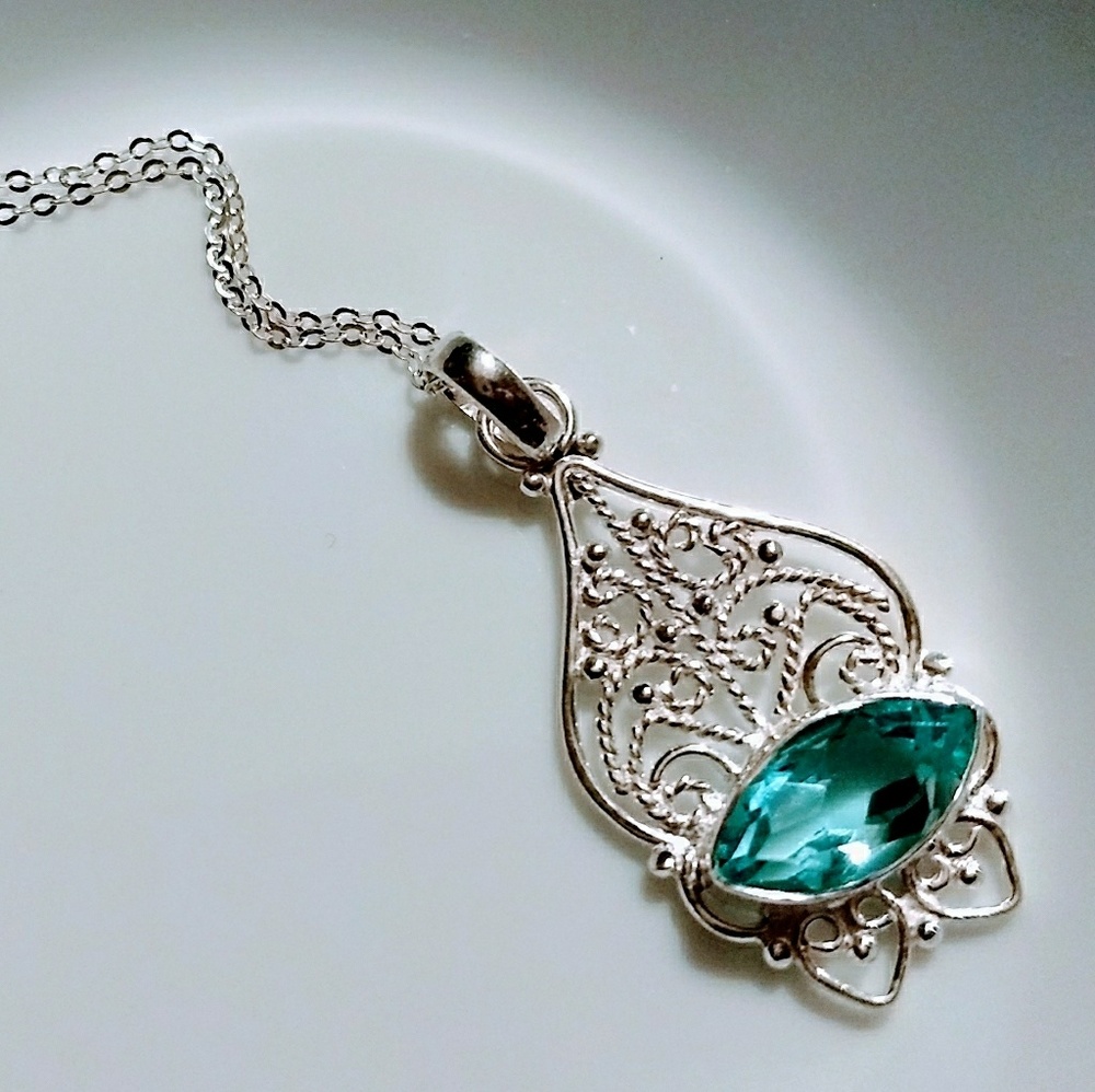 SEA FOAM QUARTZ .925 STERLING SILVER PENDANT